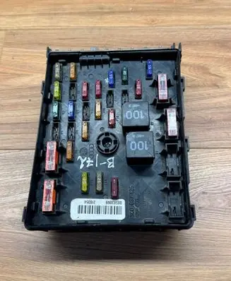 Volkswagen PASSAT CC Fuse module 3C0937125 63592777