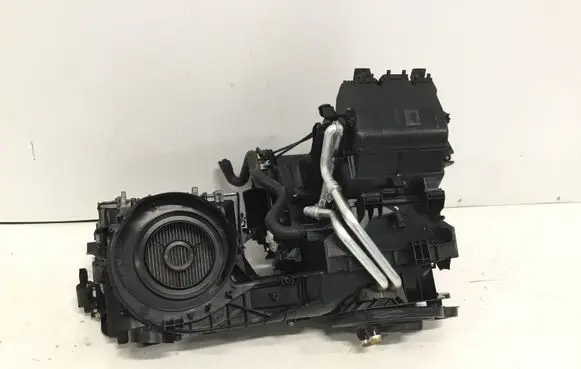 Volkswagen PASSAT B8 Interior heater climate box assembly 5QK816005D