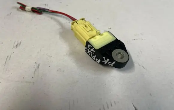 Toyota Prius (XW30) Airbag deployment crash/impact sensor 8983175010