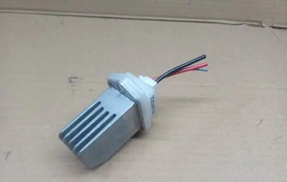 Nissan Note (E12) Heater blower motor/fan resistor 