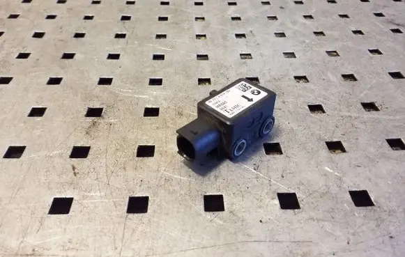 BMW X3 E83 Airbag deployment crash/impact sensor 65773414122 3414122
