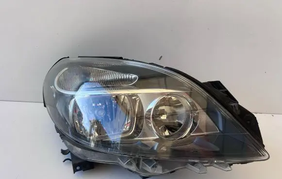 Mercedes-Benz B W246 W242 Headlight/headlamp 2468200261