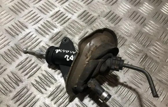 Ford Mondeo Mk III Clutch master cylinder 1S717A543AB 1S71-7A543-AB