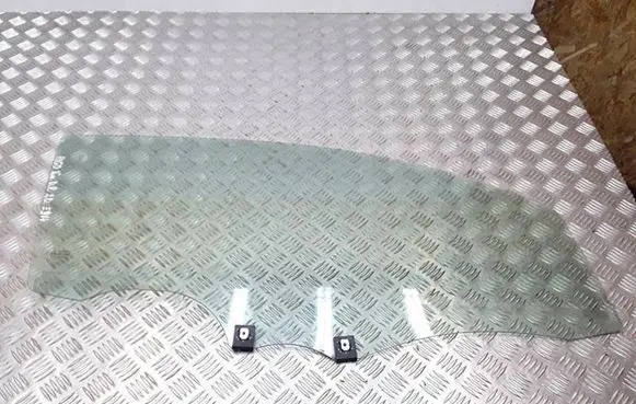 Toyota Aygo AB40 Front door window/glass (coupe) E643R00048
