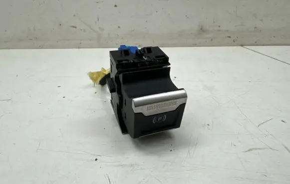 Peugeot 2008 II Hand parking brake switch 9810593577