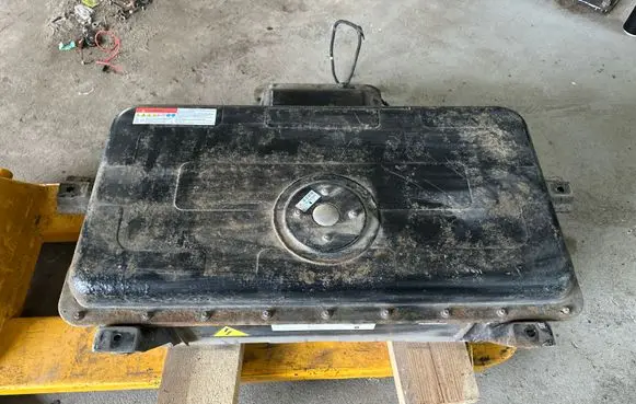 Dacia Spring Hybrid / electric car battery 295103540R