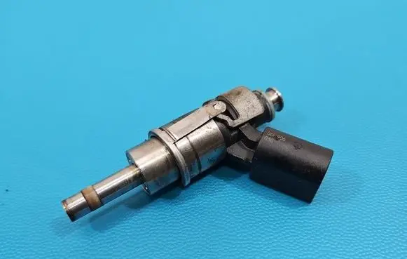 Audi A3 S3 8P Fuel injector 0261500014 IMPRK1598203
