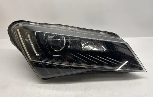 Skoda Superb B5 (3U) Headlight/headlamp 3V1941018A