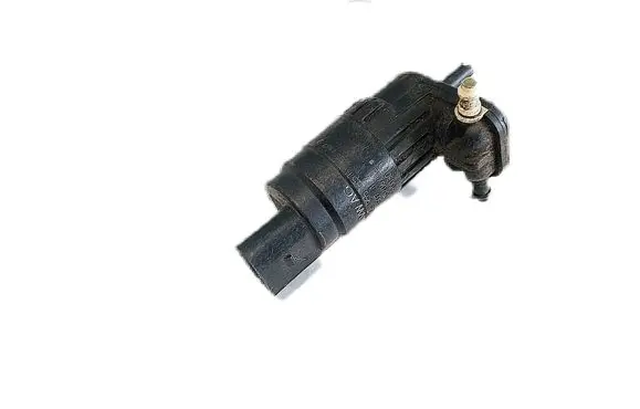 Volkswagen Golf IV Windscreen/windshield washer pump 1K6955651
