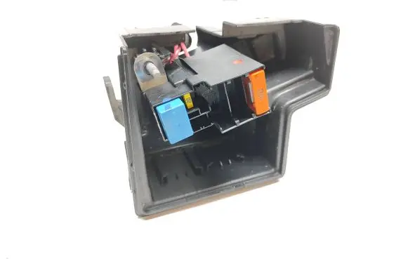 Renault Clio V Fuse box cover 252361535R