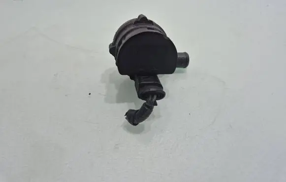 Nissan Qashqai+2 Electric auxiliary coolant/water pump 