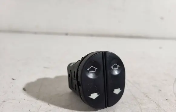 Ford Fiesta Electric window control switch 96FG14529BC 03153300