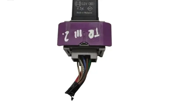 Opel Vivaro Glow plug pre-heat relay 8200798585