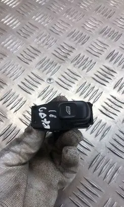 Volvo S60 Electric window control switch 30658696