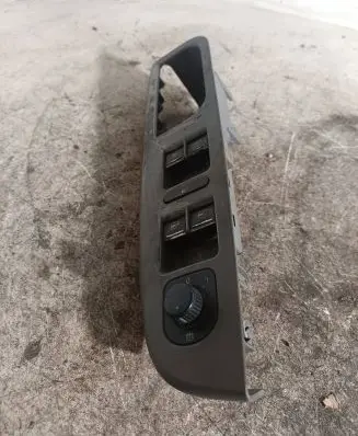 Volkswagen Golf V Front door window switch trim 1K4868049B