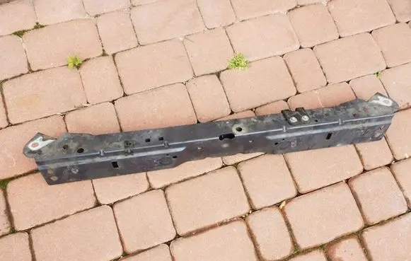Opel Insignia B Top upper radiator support slam panel 52TYS