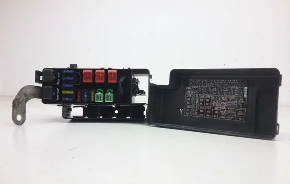 Subaru Legacy Fuse module