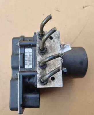 BMW 5 E60 E61 ABS Pump 6767239 6767241