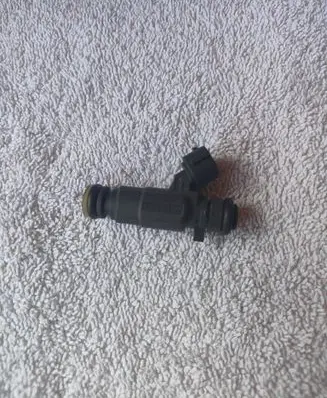 Peugeot 208 I Fuel injector 9676017480