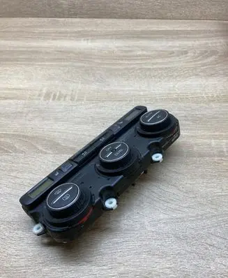 Volkswagen PASSAT B6 Climate control unit 788884