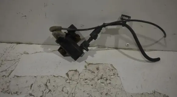 Opel Zafira B Turbo solenoid valve 55563531