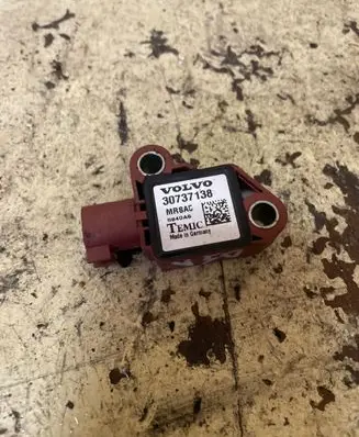Volvo S60 Airbag deployment crash/impact sensor 30737138