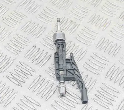 BMW X5 G05 Fuel injector 0261500437 8656548