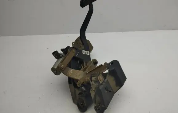 Chrysler Town u0026 Country V Brake pedal P04721199AE