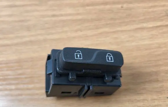 Volvo XC60 Central locking switch button 31343099 16W143