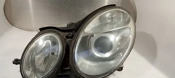 Mercedes-Benz E W211 Headlight/headlamp 15435901