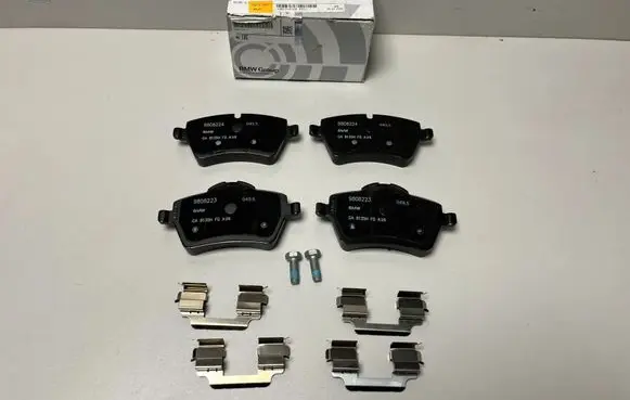 Mini Cooper Countryman R60 Brake pads (front) 9808705 9808223