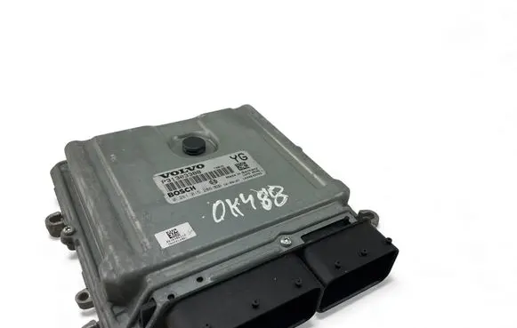 Volvo XC60 Engine control unit/module ECU P31303388 0281015286
