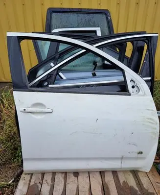 Mitsubishi Outlander Front door NOCODE