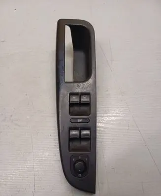 Volkswagen Golf V Electric window control switch 1K4868049B
