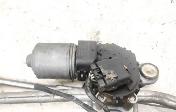 Ford Mondeo Mk III Wiper motor 1s7117508ad 1s71-17508-ad