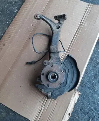 Audi A6 S6 C5 4B Front wheel hub spindle knuckle 8D0407258