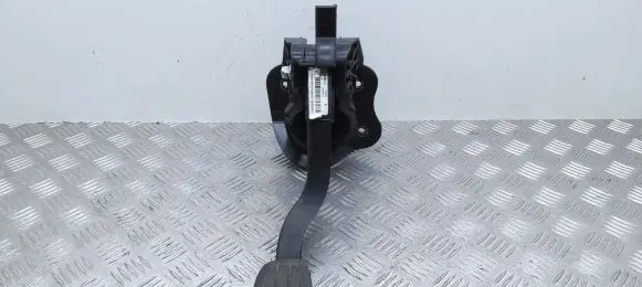 Toyota Proace Clutch pedal 9817949480