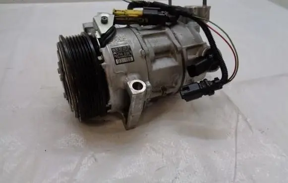 Citroen C3 Aircross Air conditioning (A/C) compressor (pump) 9834779880