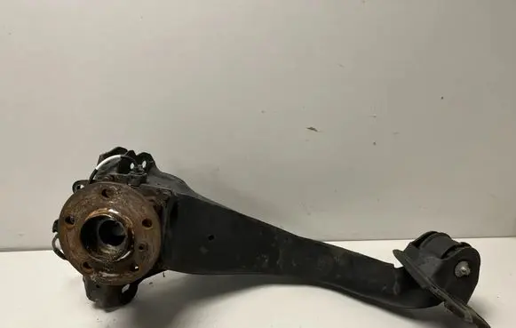 BMW X1 F48 F49 Rear wheel hub 6851580 6858467