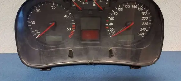 Volkswagen Golf IV Speedometer (instrument cluster) 1J0920826C 0910611330 0263637063