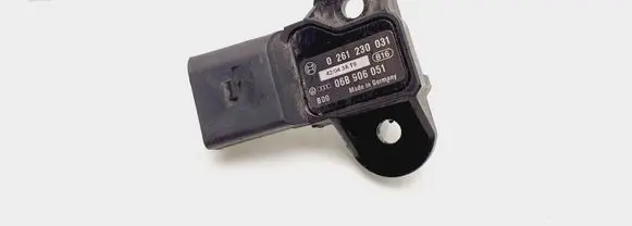 Volkswagen PASSAT B6 Air pressure sensor 06B906051 42043AT9 0261230031