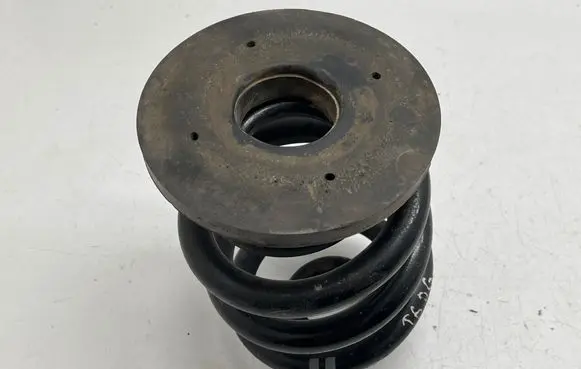 Volkswagen Transporter - Caravelle T6 Rear coil spring 