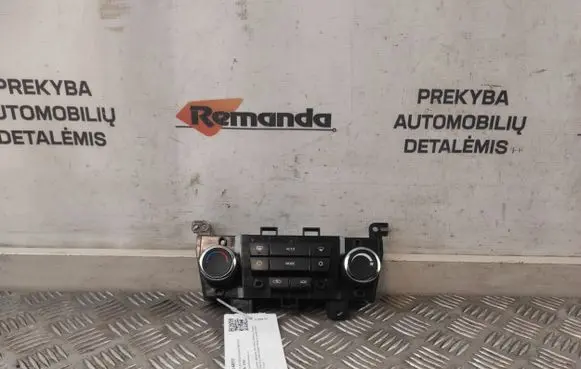 Chevrolet Orlando Climate control unit 7057