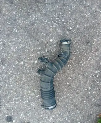 Dacia Dokker Air intake hose/pipe 165764382R