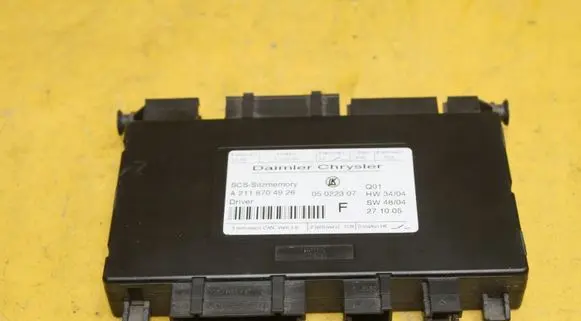 Mercedes-Benz CLS C219 Seat control module A2118704926
