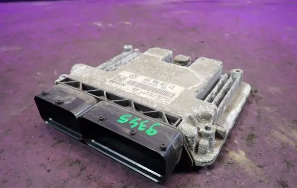 Skoda Octavia Mk2 (1Z) Engine control unit/module ECU 