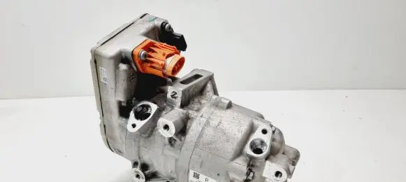 Nissan Qashqai J12 Air conditioning (A/C) compressor (pump) 96006UM0B
