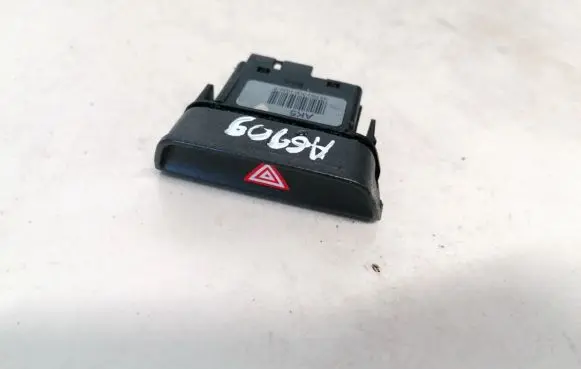 KIA Sportage Hazard light switch 4913601110 491360-1110
