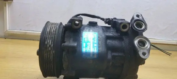 Volvo S40 Air conditioning (A/C) compressor (pump) 3M5H19D629SB