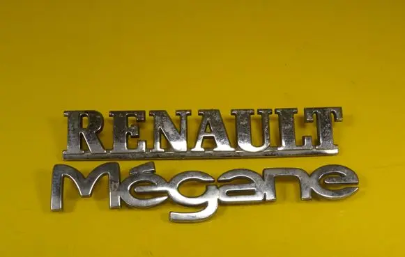 Renault Megane I Manufacturers badge/model letters 